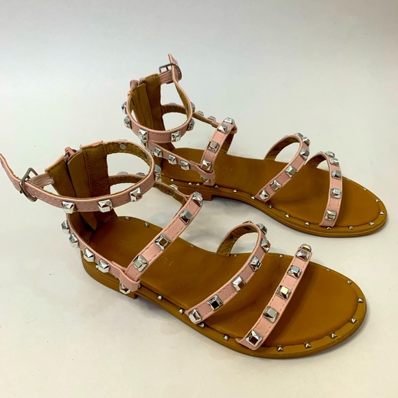 Like New Size 1 Tahari Sandals - Picture 1 of 5
